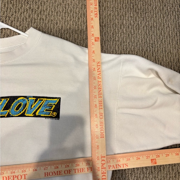 Vintage 1989 Body Glove White Crewneck with Vibrant Logo - Picture 10 of 10